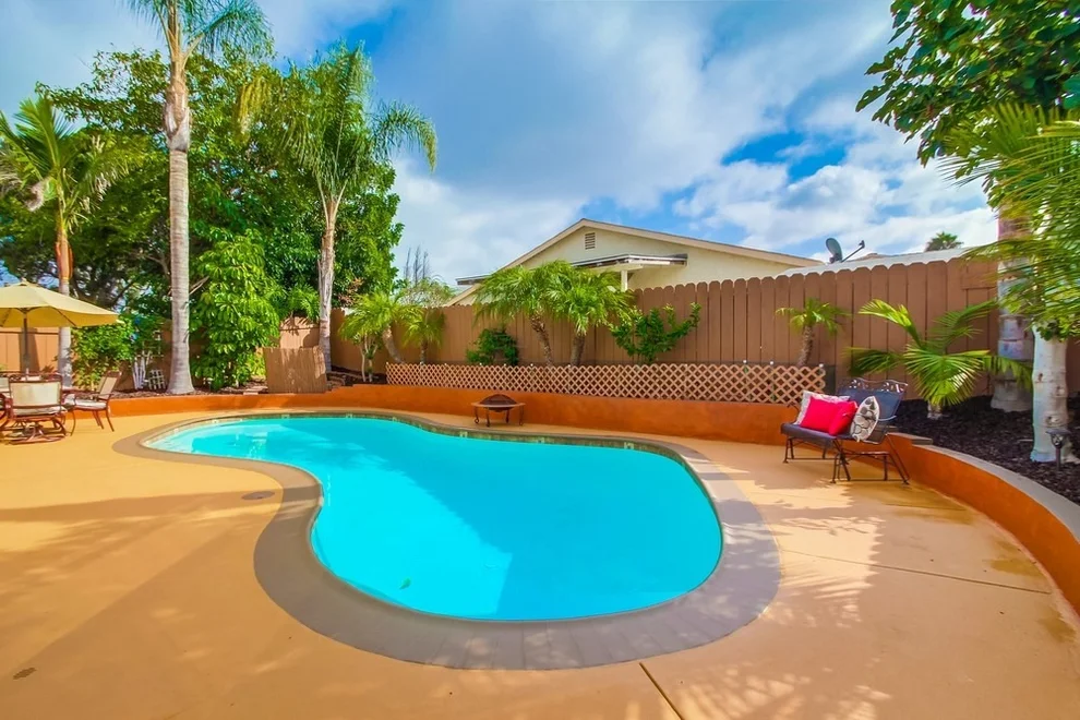 Unit for sale at 11241 Avenida Del Gato, San Diego, CA 92126