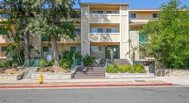 Unit for sale at 121 Sinclair Avenue, Glendale, CA 91206