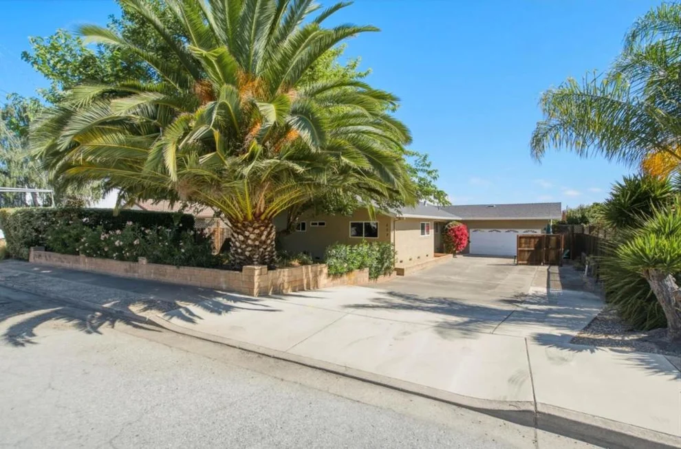 Unit for sale at 502 7th Street, San Juan Bautista, CA 95045