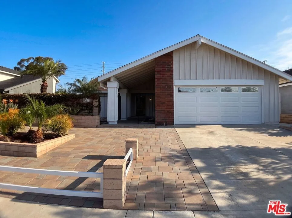 Unit for sale at 8361 Northport Drive, Huntington Beach, CA 92646