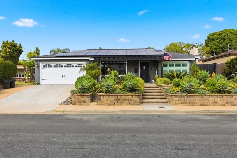 Unit for sale at 2537 Grandview St, San Diego, CA 92110