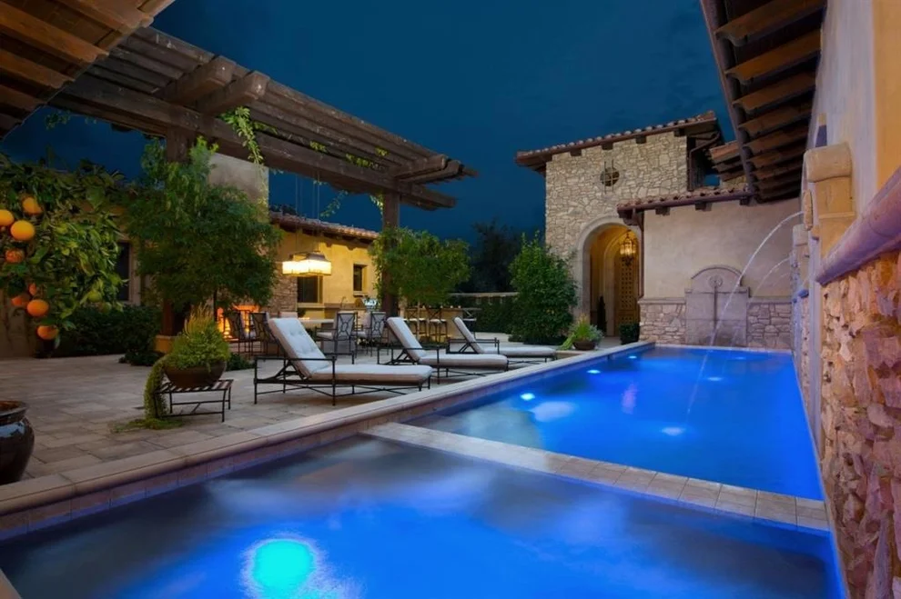 Unit for sale at 18512 Calle La Serra, Rancho Santa Fe, CA 92091