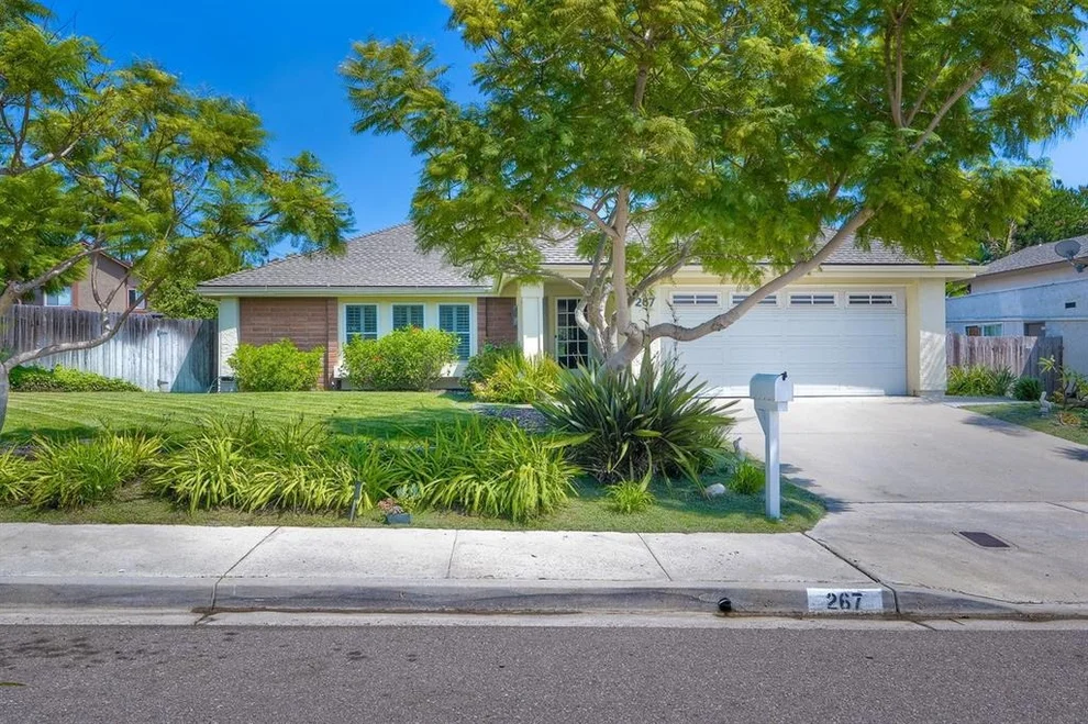 Unit for sale at 267 Sharp Place, Encinitas, CA 92024