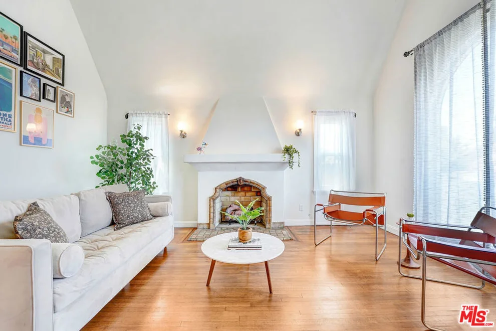 Unit for sale at 4214 W 29th Street, Los Angeles, CA 90016