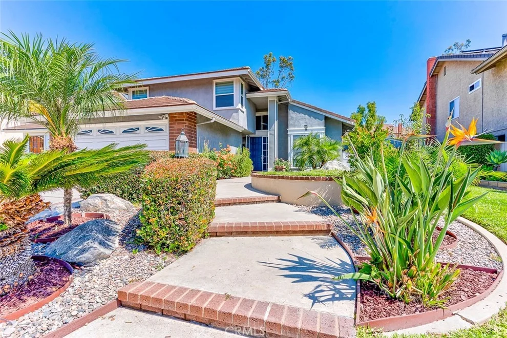 Unit for sale at 2043 Winterwood, Fullerton, CA 92833