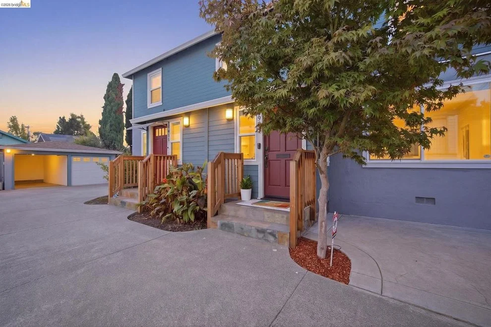 Unit for sale at 953 40Th St, Oakland, CA 94608