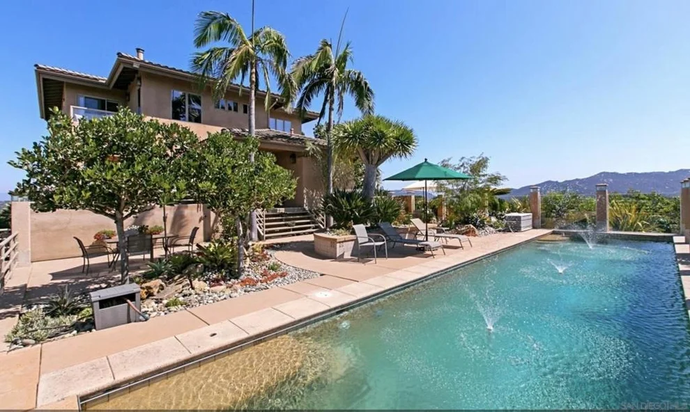 Unit for sale at 1629 Wild Acres, Vista, CA 92084