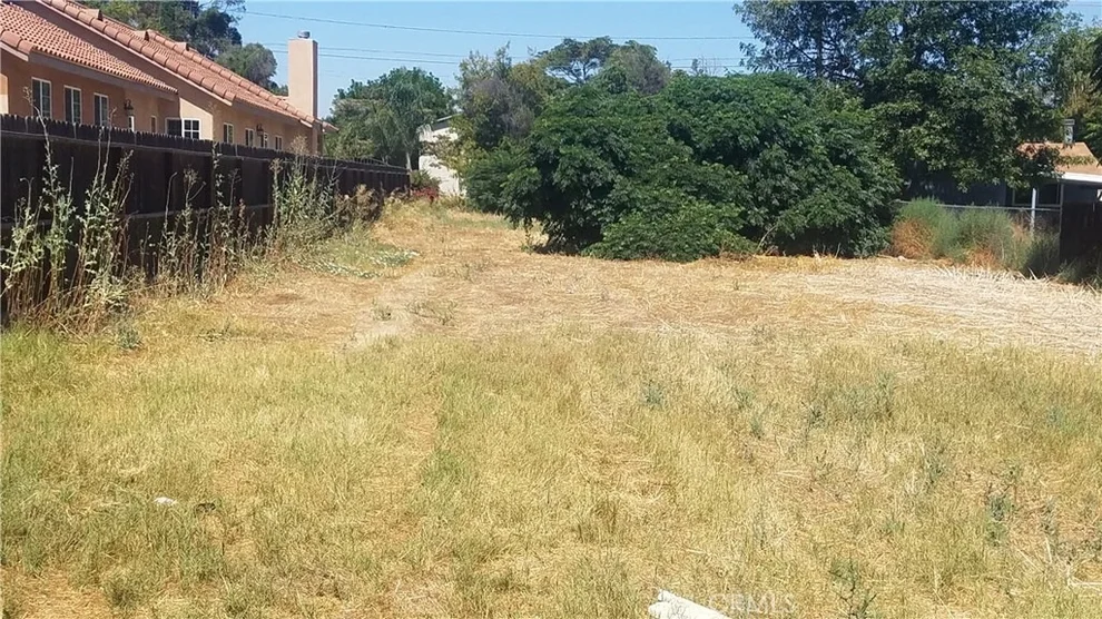 Unit for sale at 1 Vicentia, Corona, CA 92882