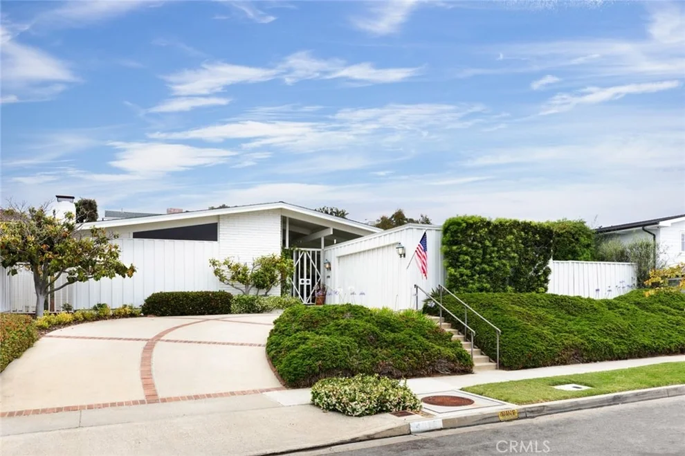 Unit for sale at 4818 Cortland Drive, Corona Del Mar, CA 92625