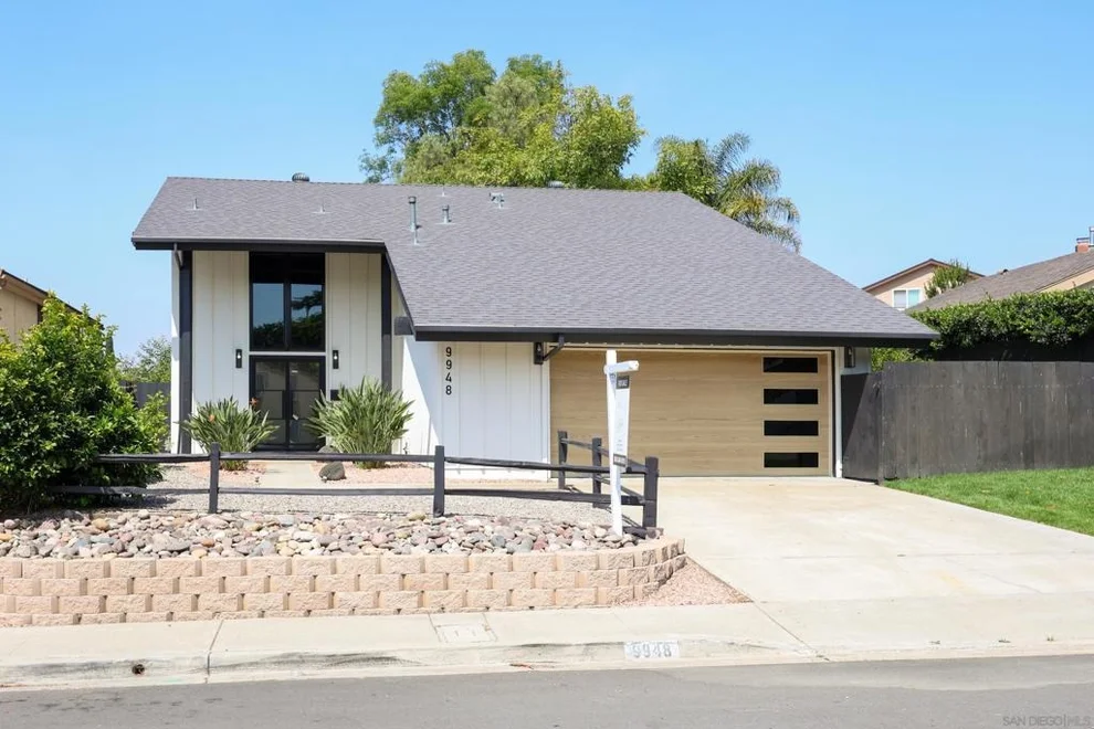 Unit for sale at 9948 Courtyard Dr, San Diego, CA 92131