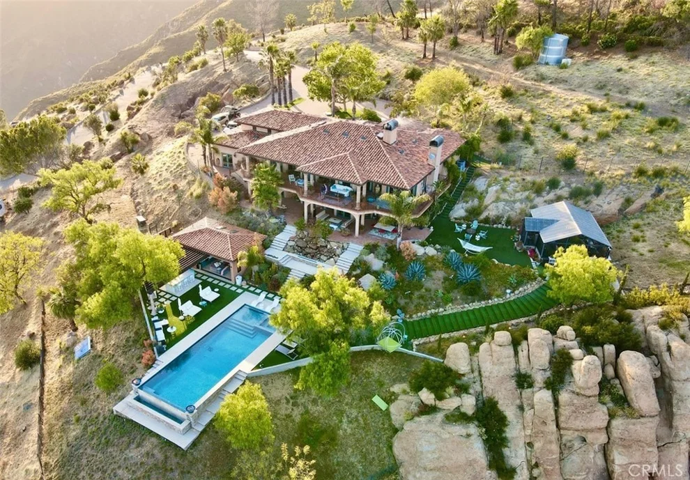 Unit for sale at 22331 Swenson Drive, Topanga, CA 90290
