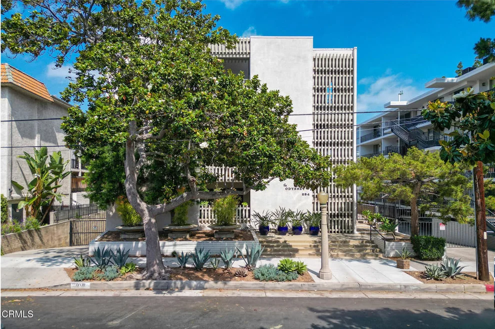 Unit for sale at 284 S Madison Avenue, Pasadena, CA 91101