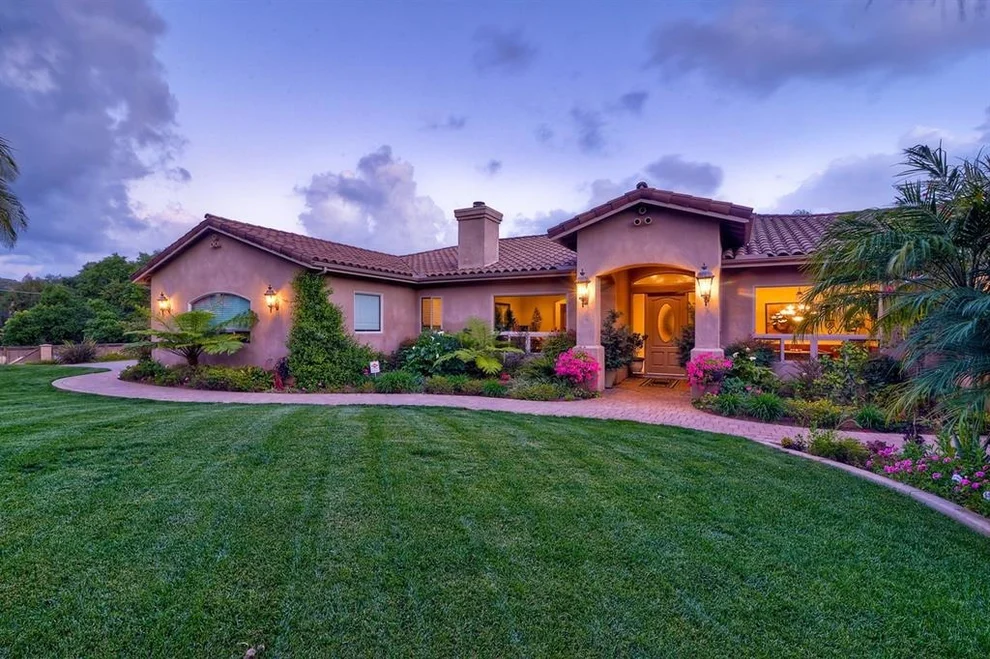Unit for sale at 2377 Buena Creek Trail, Vista, CA 92084