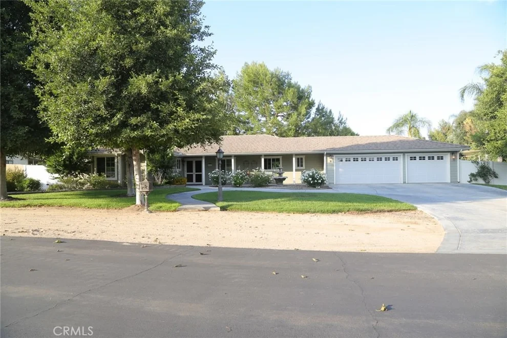 Unit for sale at 24436 Epson Court, Murrieta, CA 92562
