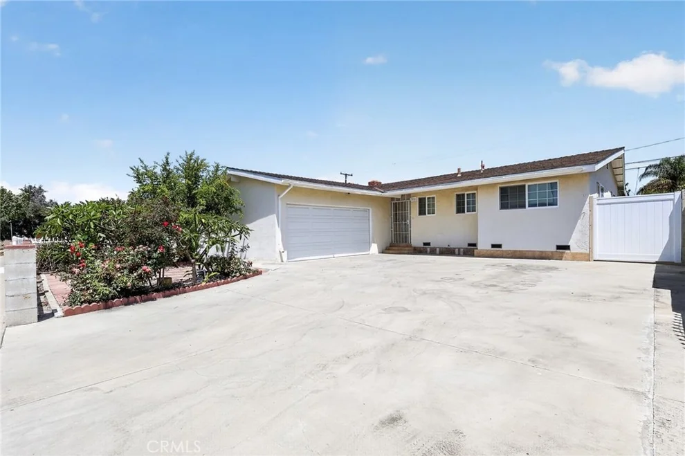 Unit for sale at 9711 Oasis Avenue, Garden Grove, CA 92844
