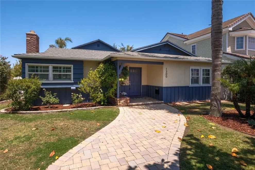 Unit for sale at 1300 S Gertruda, Redondo Beach, CA 90277