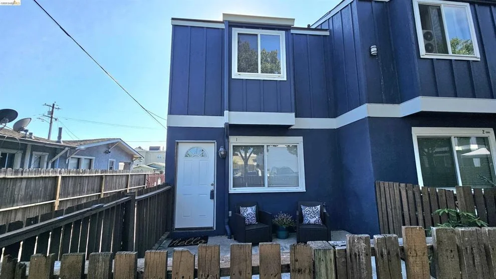 Unit for sale at 1826 Vicksburg Ave, Oakland, CA 94601