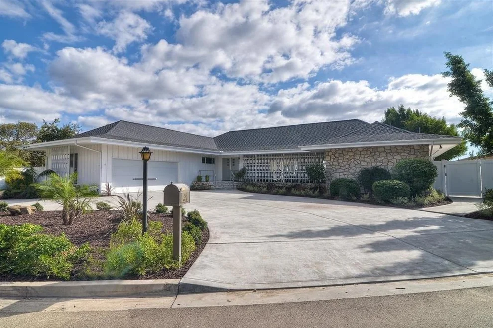 Unit for sale at 4941 Armin Wy, San Diego, CA 92115