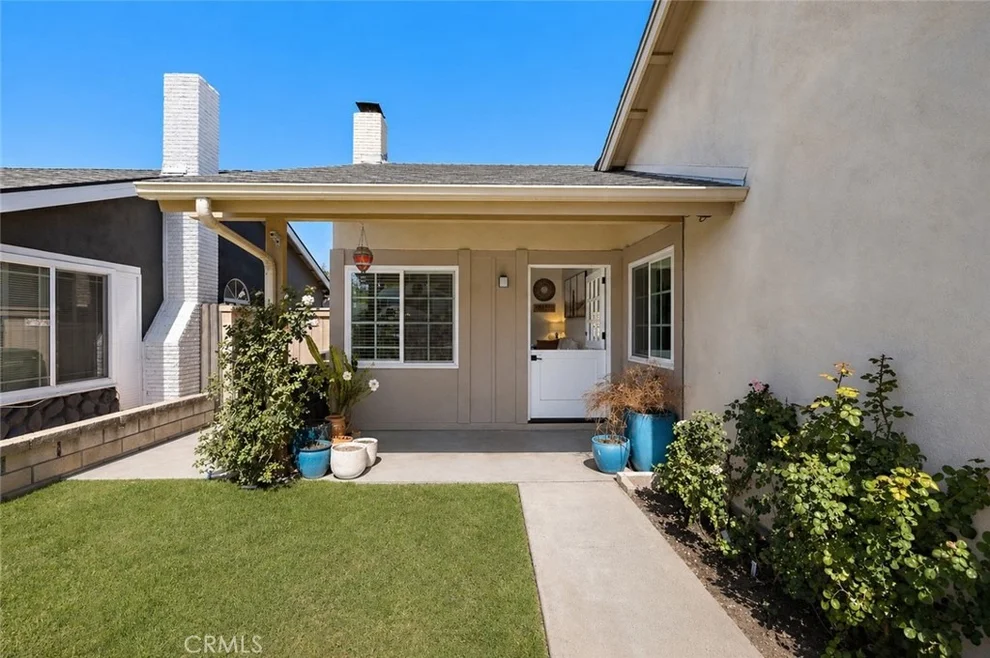 Unit for sale at 21155 Larchmont, Lake Forest, CA 92630