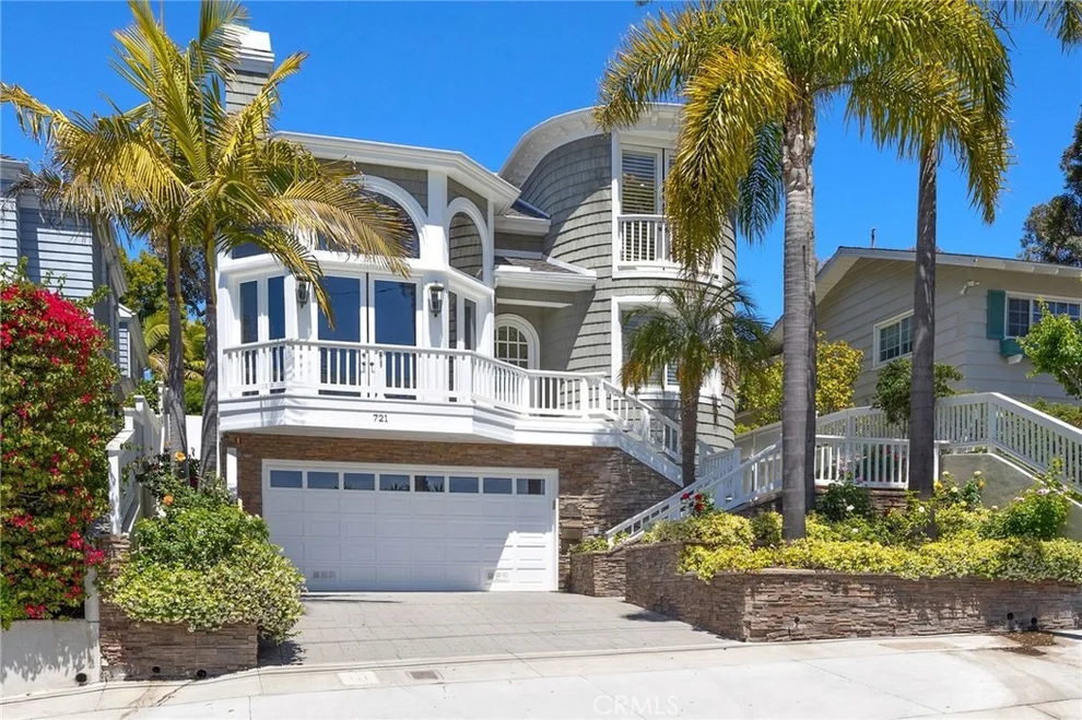 Unit for sale at 721 Marine Avenue, Manhattan Beach, CA 90266
