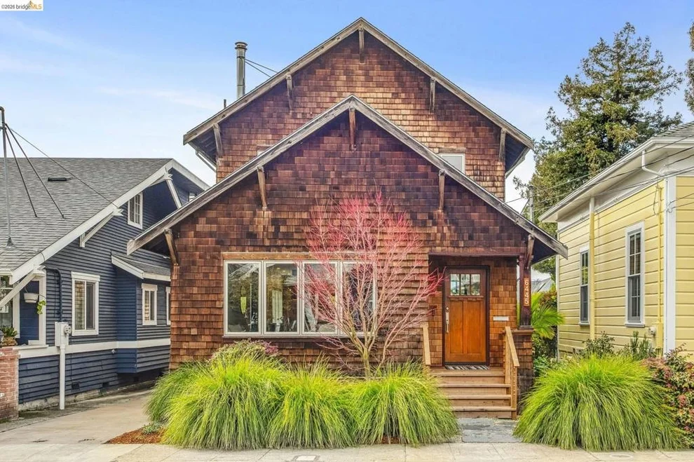 Unit for sale at 6445 Irwin Ct, Oakland, CA 94609