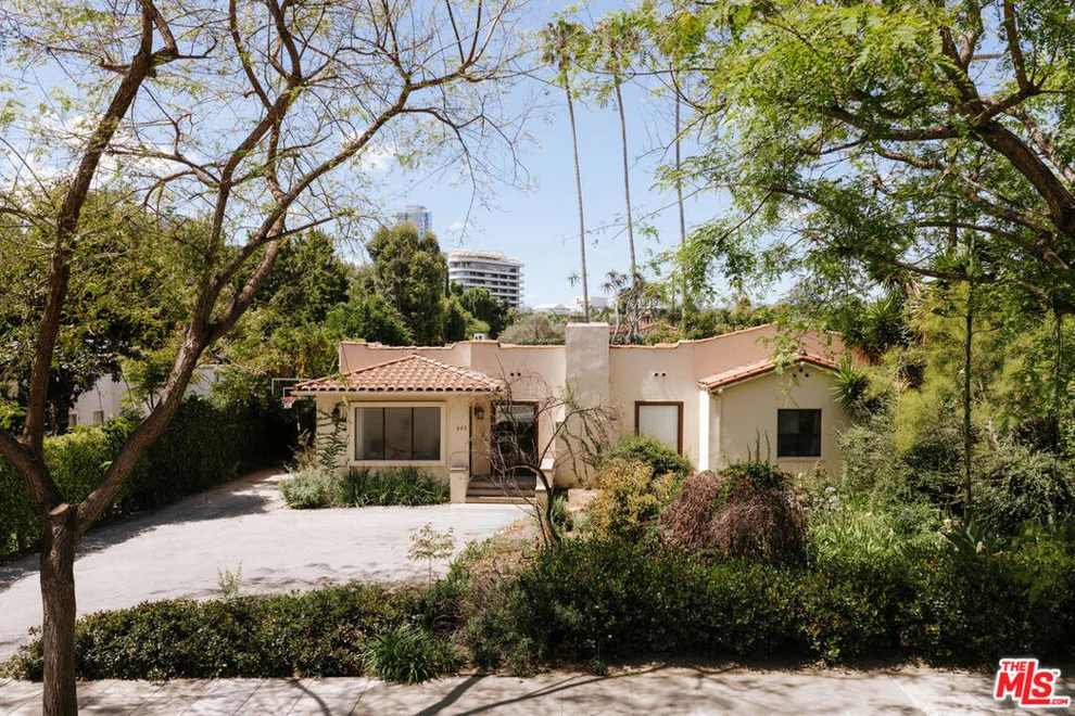 Unit for sale at 505 N Roxbury Drive, Beverly Hills, CA 90210