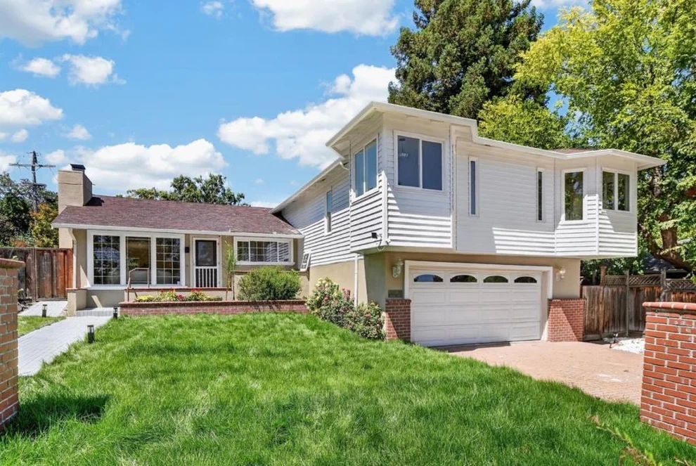 Unit for sale at 3050 Hastings Avenue, Redwood City, CA 94061