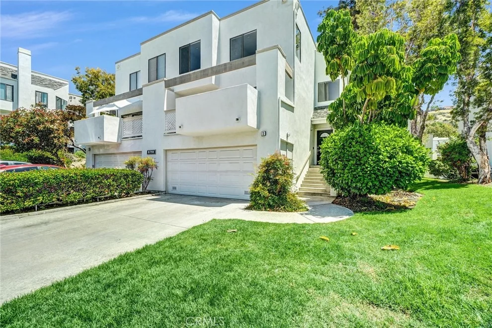 Unit for sale at 5733 E Stillwater Avenue, Orange, CA 92869