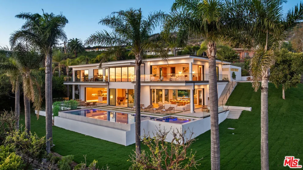 Unit for sale at 4732 Avenida Del Mar, Malibu, CA 90265