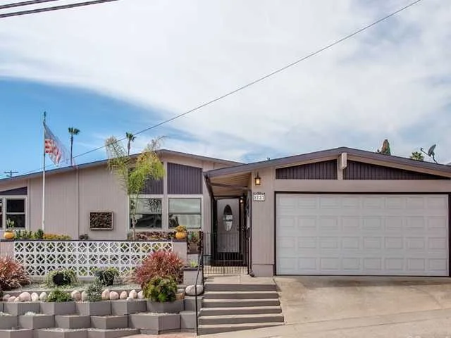 Unit for sale at 3727 Leland Street, San Diego, CA 92106