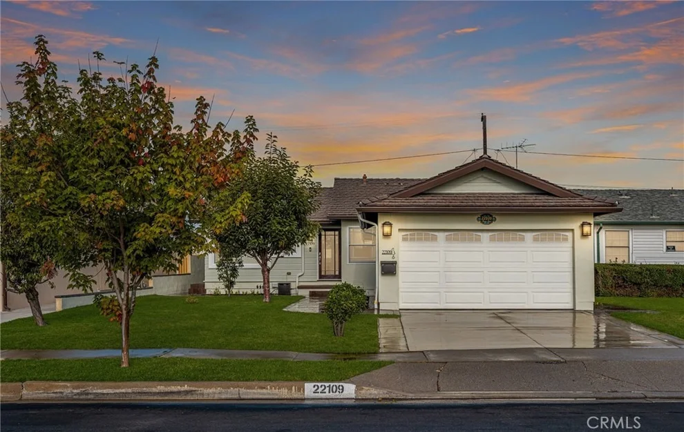 Unit for sale at 22109 Bonita, Carson, CA 90745