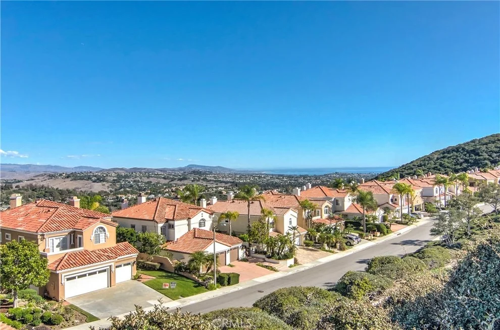 Unit for sale at 30766 Belle Maison, Laguna Niguel, CA 92677