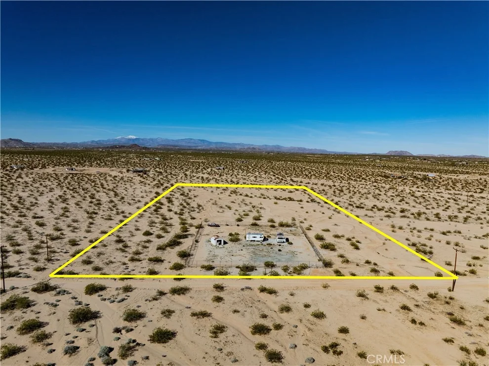 Unit for sale at 1188 Mile Square Avenue, Joshua Tree, CA 92252