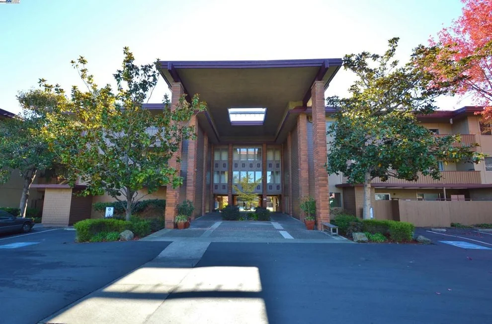 Unit for sale at 1333 Webster St, Alameda, CA 94501