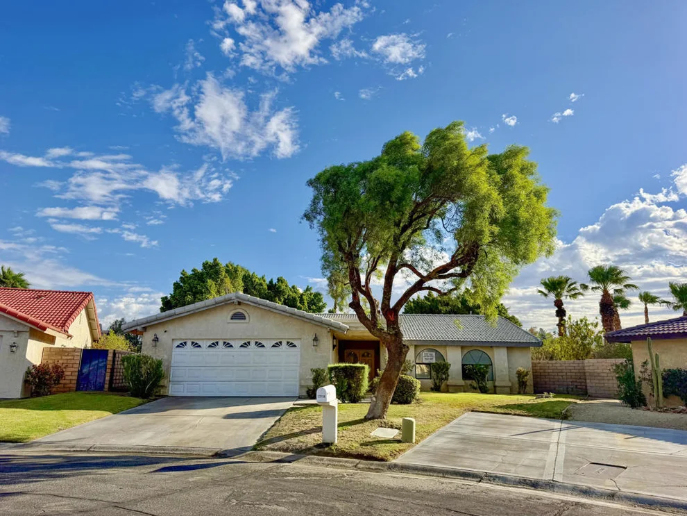 Unit for sale at 27136 Shadowcrest Lane, Cathedral City, CA 92234