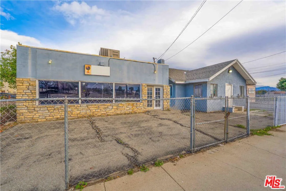 Unit for sale at 17606 Arrow Boulevard, Fontana, CA 92335