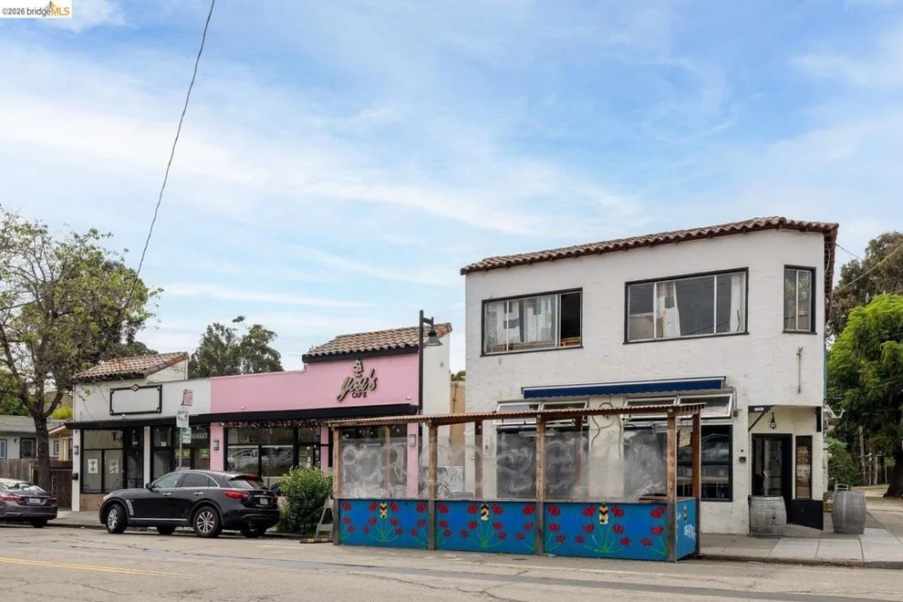 Unit for sale at 4935 Shattuck Ave, Oakland, CA 94609