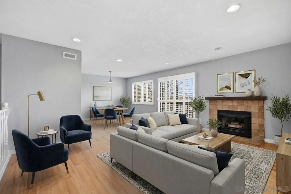 Unit for sale at 11906 Paseo Lucido, San Diego, CA 92128
