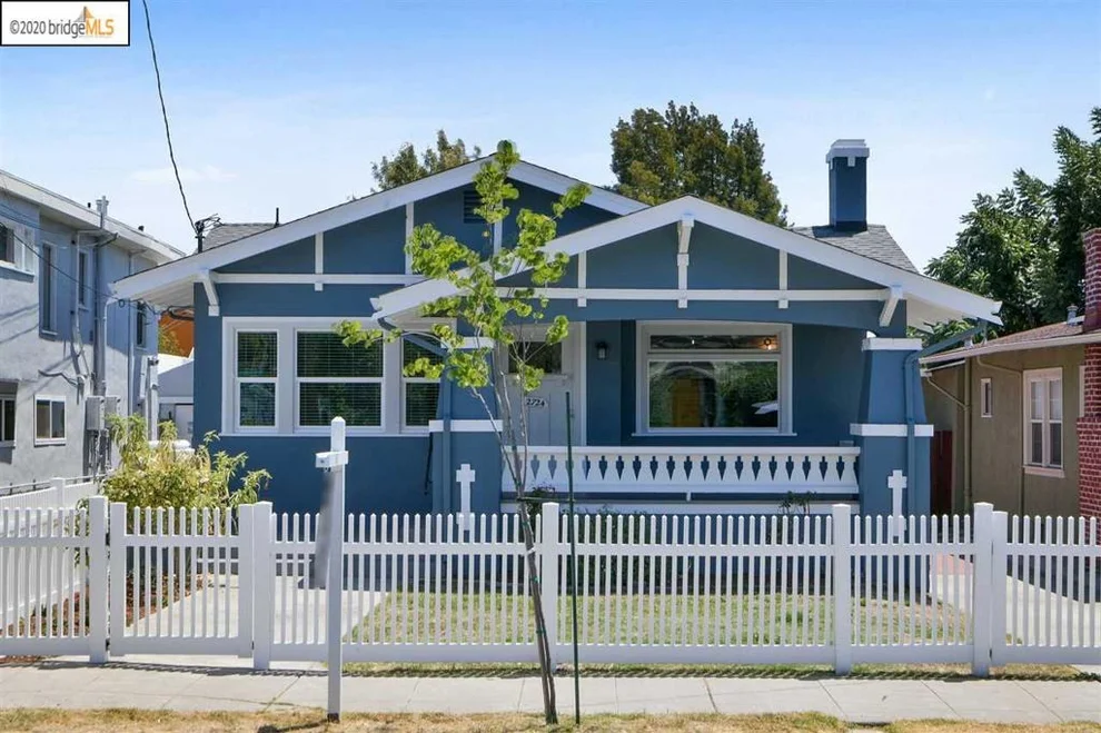 Unit for sale at 2724 Seminary Ave, Oakland, CA 94605