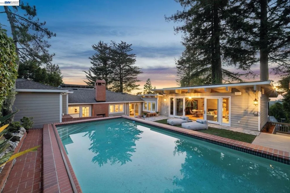 Unit for sale at 6427 ASCOT DR, Oakland, CA 94611