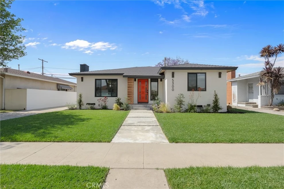 Unit for sale at 5300 E 28th, Long Beach, CA 90815