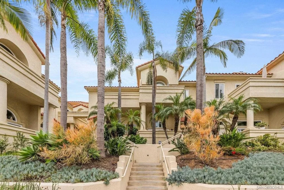 Unit for sale at 243 S Sierra Ave, Solana Beach, CA 92075