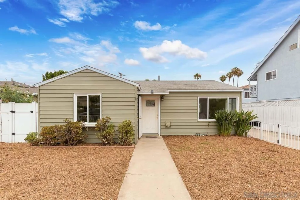 Unit for sale at 4029 31 Honeycutt Street, San Diego, CA 92109