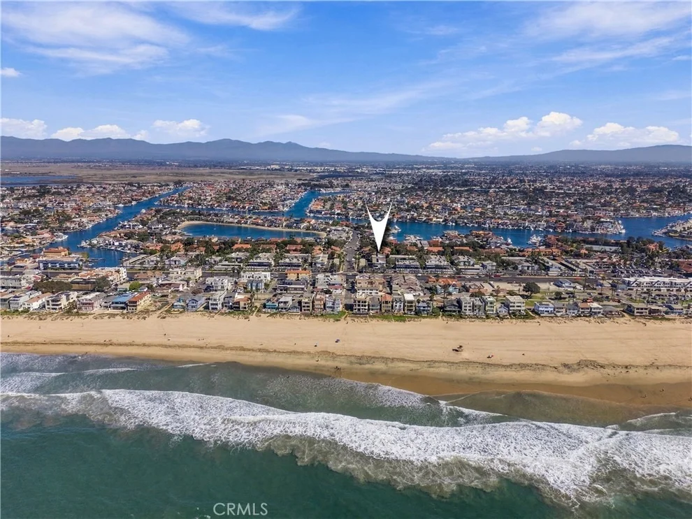 Unit for sale at 17042 Pacific Coast Highway, Huntington Beach, CA 92649