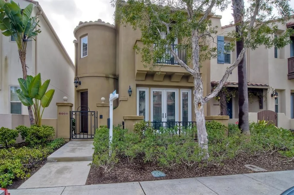 Unit for sale at 2739 E Bainbridge Rd, San Diego, CA 92106