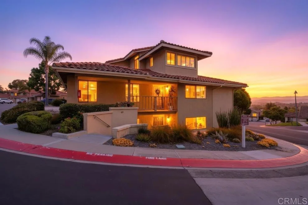 Unit for sale at 11842 Paseo Lucido, San Diego, CA 92128