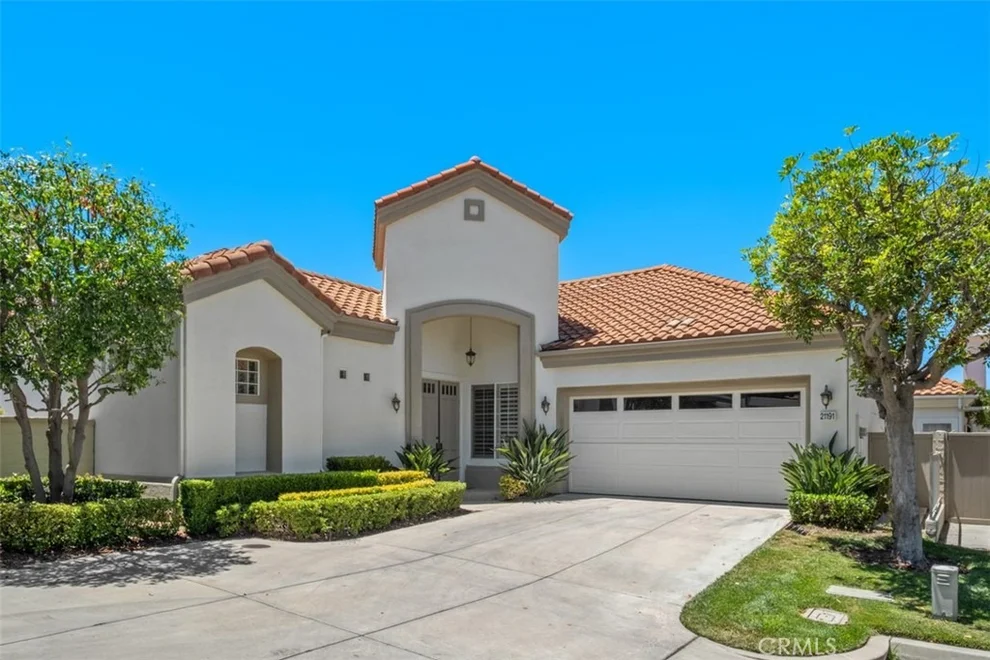 Unit for sale at 21191 Mazatlan, Mission Viejo, CA 92692