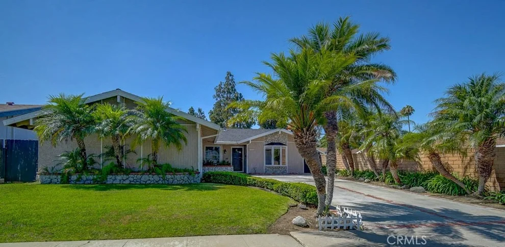 Unit for sale at 2340 E Dana Avenue, Orange, CA 92867