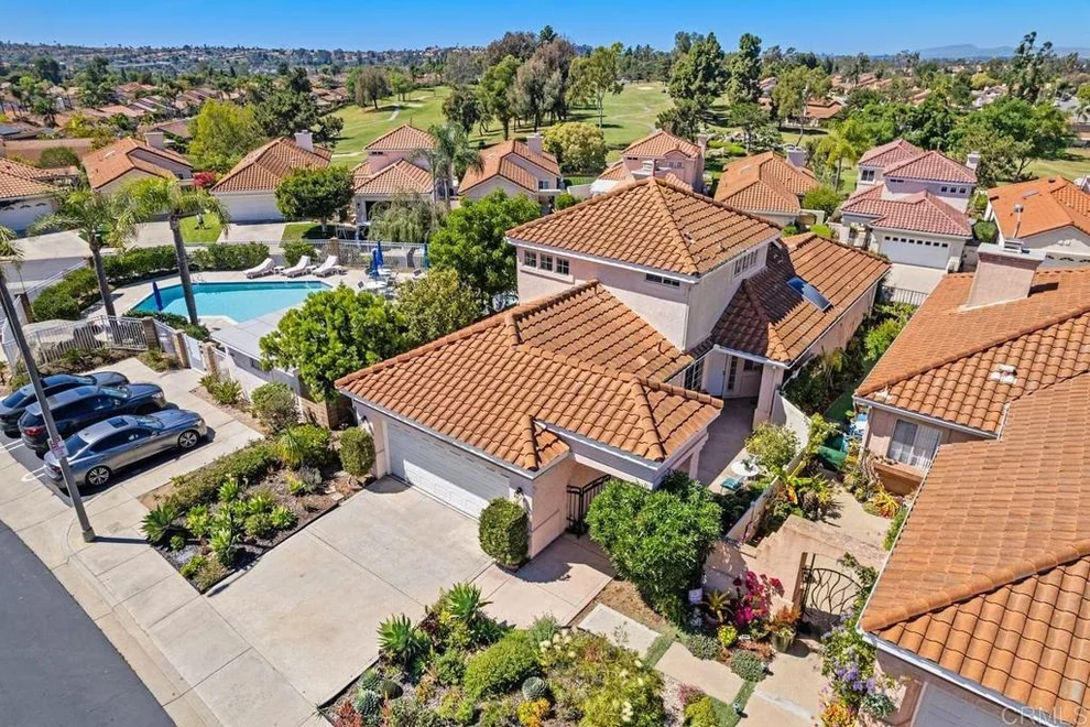Unit for sale at 2478 Eagle Crest Ln, Vista, CA 92081