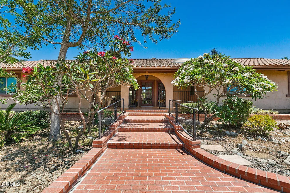 Unit for sale at 567 N Avocado Place, Camarillo, CA 93010
